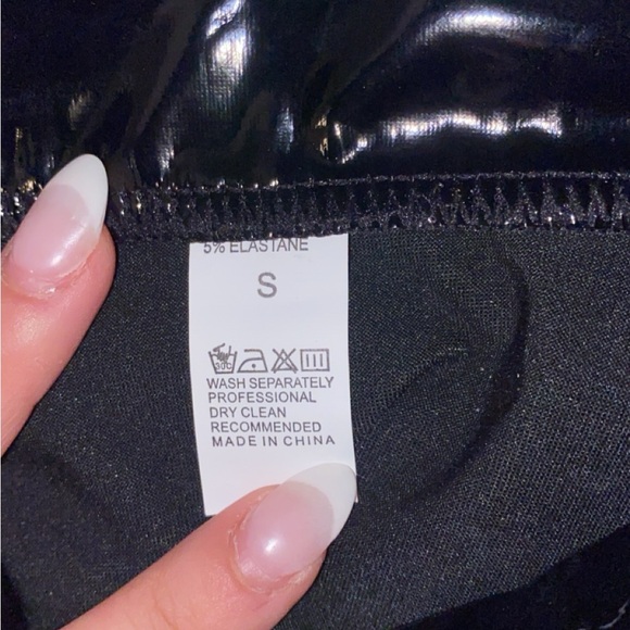 Black Skirt - Picture 5 of 5